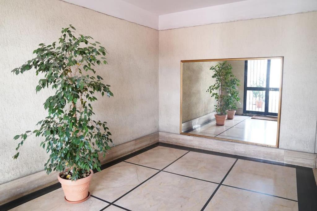 The Sun In Rome Apartamento Exterior foto