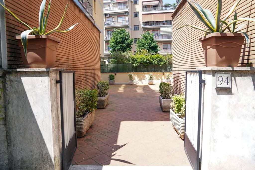 The Sun In Rome Apartamento Exterior foto